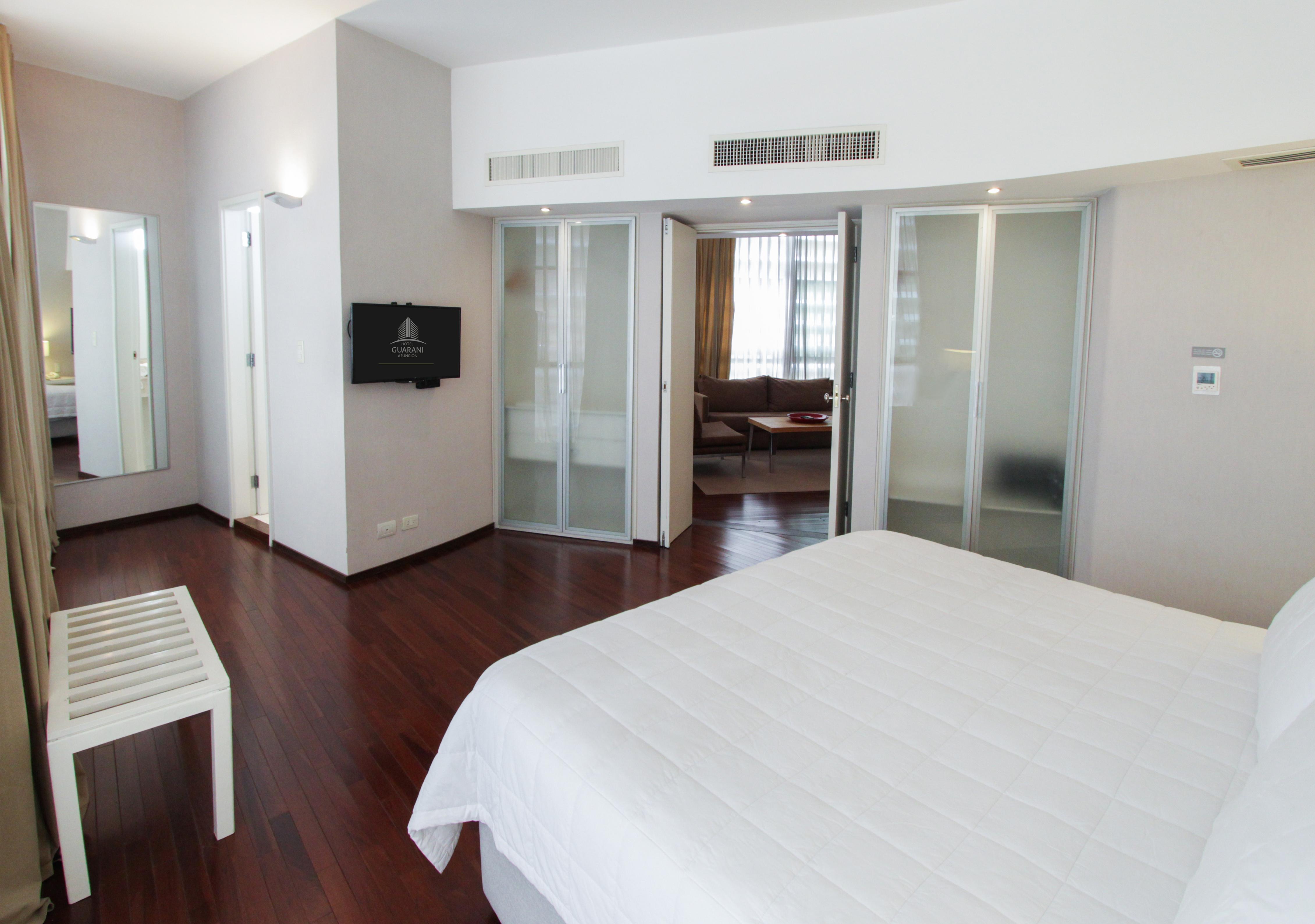 Hotel Guarani אסונסיון מראה חיצוני תמונה